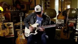 Joe Bonamassa playing white Gibson SG