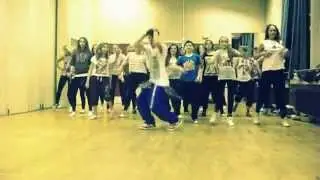 Simon Says Dance - Play Hard - David Guetta ft Akon and Neyo