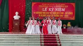 Múa Chân Ái - 11C THPT Đường An