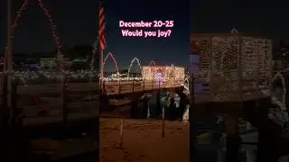 Newport beach lights boat pared #boat #bay #beach #newportbeach #california #christmas #fun #party