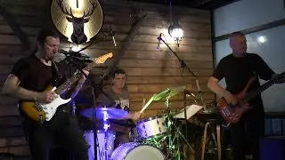 HMB (Hamid Moeini Band) plays Jimi Hendrix - Killing Floor