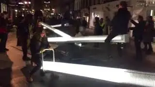 LONDON CENTRAL BOND STREET FUTURISTIC LIGHT SHOW