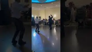 Now this is how a Guyanese gets down on the dance floor! #wedding #weddingfun #guyanese #dancefloor
