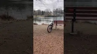 Bikes on the lake💦#mtb #cannondale #lake