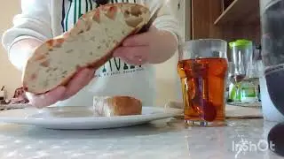 Preparo la colazione/Pulizie veloci di casa....