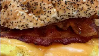 Лучшие советы по приготовлению бекона, яиц и сыра #шорты