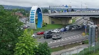 Отпуск в Сочи 2024. Прогулка по Адлеру. 1 июня 2024. Улица Мира. Пешеходный мост. Олимпийские кольца