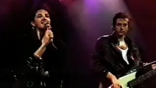 Mecano - No es serio este cementerio