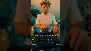 Live performance with the Akai MIDImix #shorts