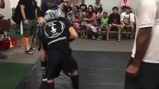 Xeric karoutsos Kickboxing fight
