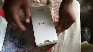 Unboxing realme 2 (diamond red colour)