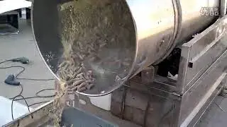 Roller seasoning machine