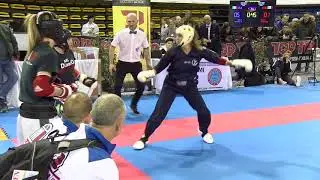 HMD v AUXE Golden Glove 2018