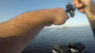 Sabine lake fishing and poor boating etiquette!!