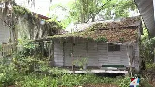 Want to buy a fixer-upper in St. Augustine? This 1-bedroom house is for sale for $349,000
