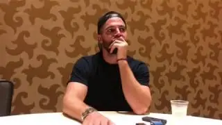 Arrow Season 7 - Stephen Amell interview (Comic Con)