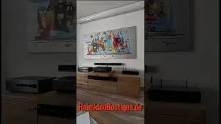 Hisense Laser TV mit M&ouml;bel und Celexon CLR UST Motorleinwand