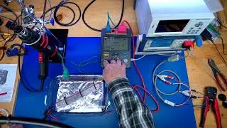 27 - UT513A - Essai d'isolation sur un connecteur de fil avec auto-soudure et thermorétractable...