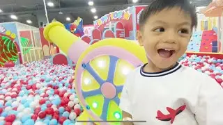 ARANDRA MAIN DI PLAYGROUND