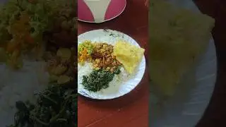 😋 lunch 68!! special!! cheera!! carrot  padavala varv!!  vella payer curry!! egg ambalet # shorts👌
