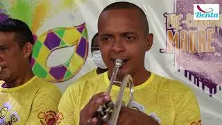 A MÁQUINA DE DESCASCAR'ALHO NO PRÉ CARNAVAL DE RUA DA MADRE DEUS