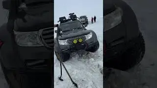 TOYOTA LAND CRUISER 200 V8 