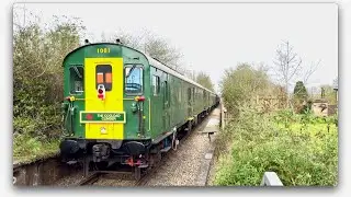 THE HASTINGS DIESELS LTD 7 COACH 'COGLOAD CLIMBER 'RAILTOUR RACES THROUGH TEMPLECOMBE STATION 6/4/24