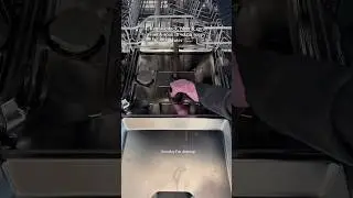 Deep cleaning my dishwasher for the new owners 🧼✨ #cleantok #cleaning #cleaningmotivation #clean