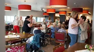Achter de voordeur bij Kling Nullet