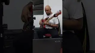 Bass improvisation - Mois&eacute;s Bass (101 Eastbound Four Play) #groove