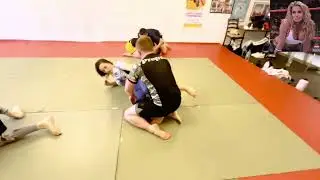 Boy vs girl woman grappling submission techniques #wrestling #womenwrestling #jiujitsu #martialarts