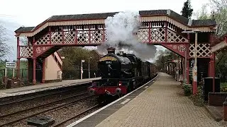 5043 'Earl of Mount Edgecumbe' charges through Wilmcote - 
