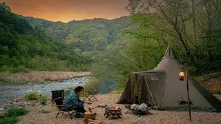 산 속 깊이 숨겨진 나만 알고 싶은 장소에서 강아지와 함께 힐링 캠핑