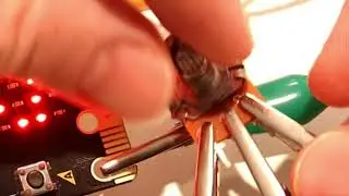 Code a potentiometer on Micro:bit