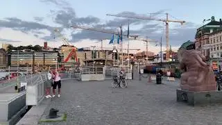 Stockholm Walks: Skeppsbron at sunset on Midsummer Night&acute;s Eve