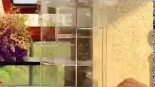 Rotating cosmetic storage rack