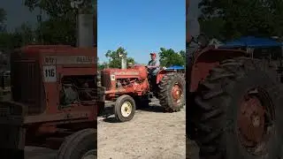 Propane Power D17 Allis Chalmer Tractor 👍 Pawnee Oklahoma Tractor Show #shorts