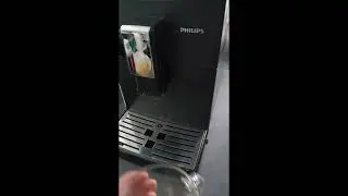 Philips EP3550 Kaffeevollautomat, Milchkaraffe,AquaClean, Cappuciono Espresso in schwarz