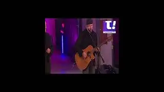 U2 Bono sets 