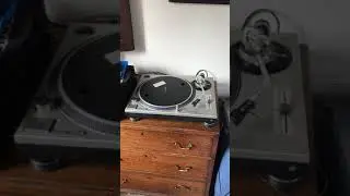 Fixing a technics 1200 internal fuse.