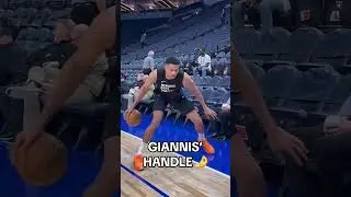 Giannis showing off his handles 🏀