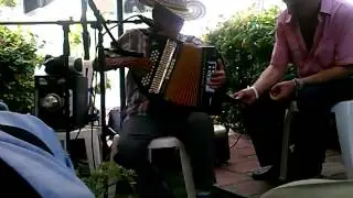 05-Chema Martinez Hermano de Luis Enrrique en Parranda