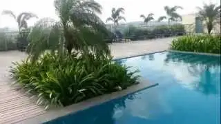 Rooftop Infinity Pool - Holiday Inn, Mumbai