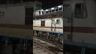 19490 Gorakhpur - Ahmedabad Express With WAP-7 Locomotive #shortsfeed #shorts