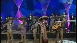Mariachi 2000 y Aida Cuevas - Qué bonita es mi Tierra / Tequila con limón / Te doy las gracias