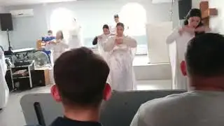 Qui&eacute;n te ve adorando danza j&oacute;venes de los almendros 