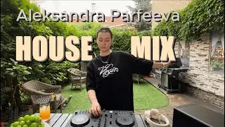 Outdoor BBQ House Music Mix &ndash; Chill & Funky DJ Set Grill Weekend Vibes