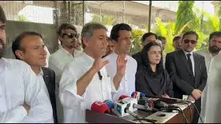 PTI Leader Atif Khan media talk in Peshawar High court in the eve of appearance in court 