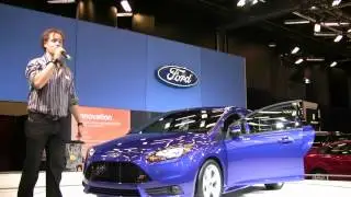 2013 Ford Focus ST Presentation in French at 2012 Montreal Auto Show