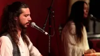 Light - Hebrew Mantra by Idan Meyer and Tina Malia